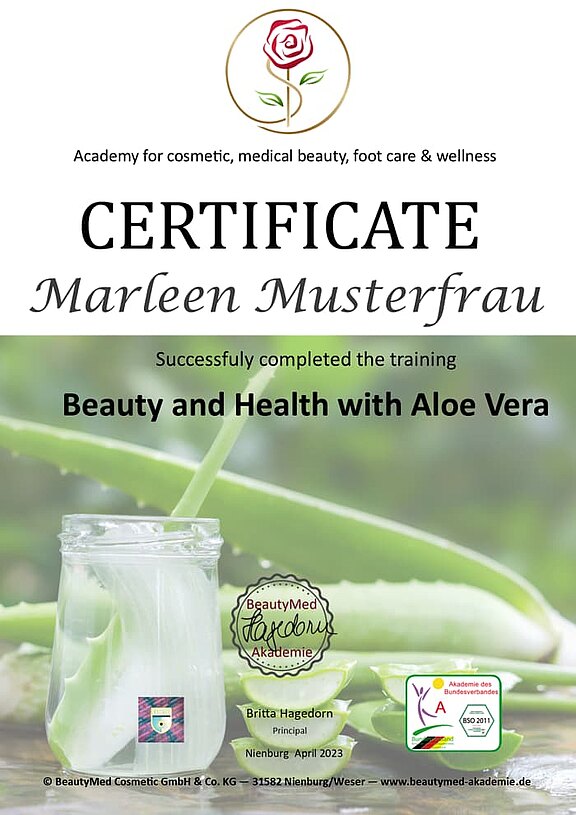 Musterfrau_Marleen_Zertifikat_Beauty_and_Health_mit_AloeVera2_ENGLISCH_optimiert.jpg 